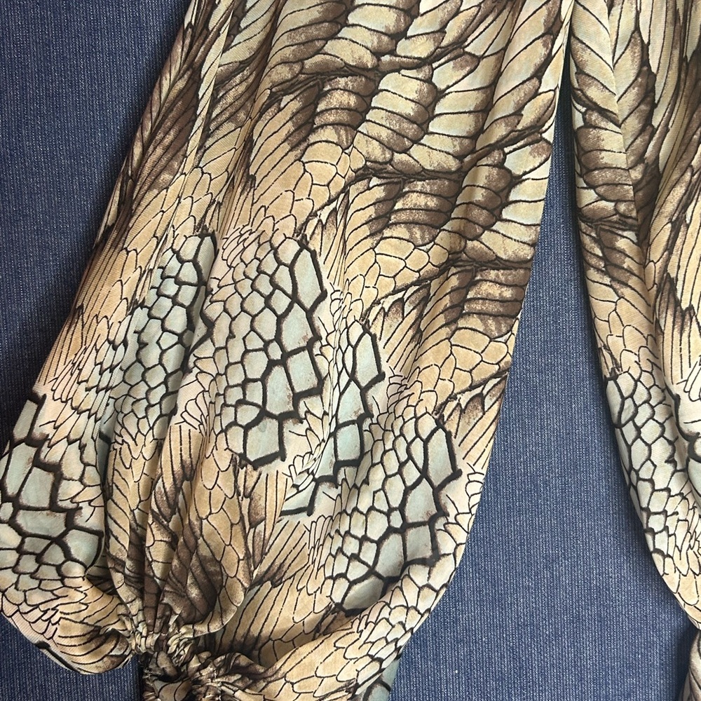 Roberto Cavalli Beige and Black Feather-Print Peasant Blouse - Picture 6 of 11